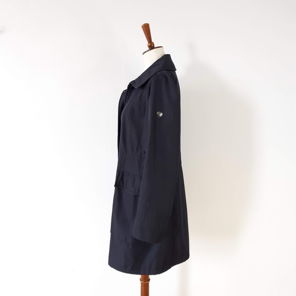 Post Card | Acadia Medium Weight Jacket in Navy Blue - Picture 2 of 8